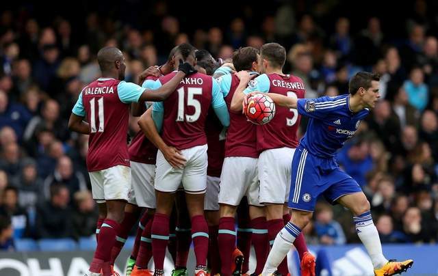 世体：巴萨若想召回罗克需经贝蒂斯同意，还需有球员注册资格